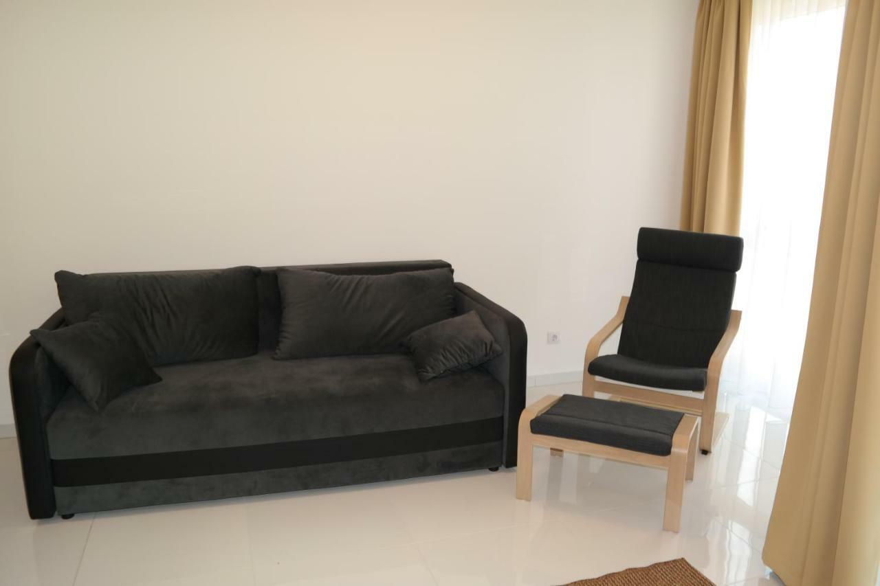 Holiday Apartman With Free Parking Győr Zewnętrze zdjęcie